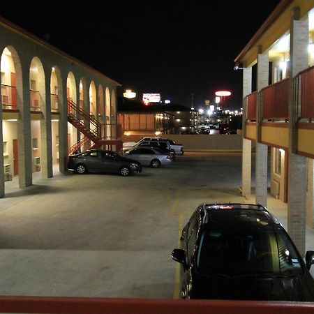 Americas Best Value Inn San Antonio/Lackland Afb Buitenkant foto